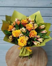 Букет цветов из:  Альстромерии и Розы в Озерах