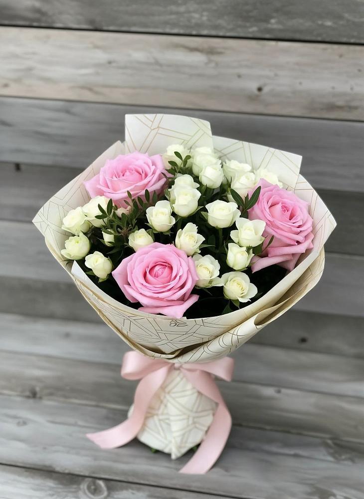 Букет цветов из: Розы в Озерах
