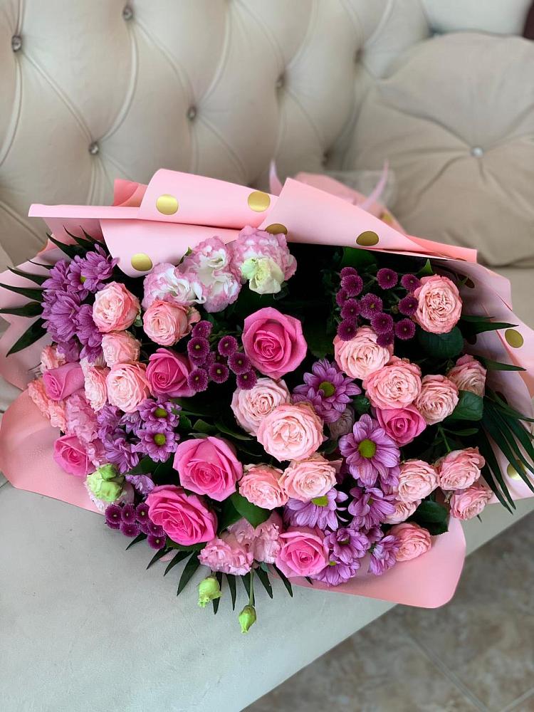 Букет цветов из: Хризантемы, Розы и Лизиантусы в Озерах