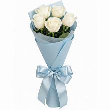 Букет 5 Белых роз Проуд в Озерах