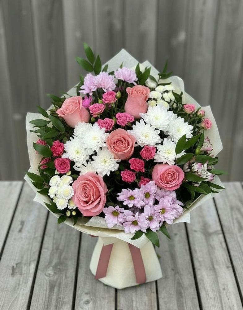 Букет цветов из: Альстромерии, Гвоздики, Розы и Хризантемы в Озерах