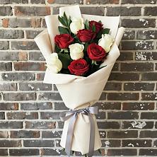 Букет цветов из:  Розы в Озерах