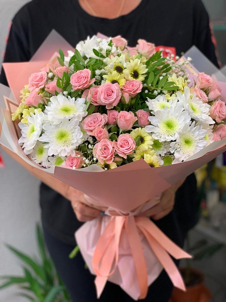 Букет цветов из: Розы и Хризантемы в Озерах