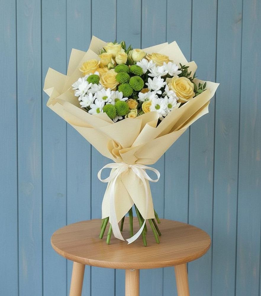 Букет цветов из: Хризантемы и Розы в Озерах