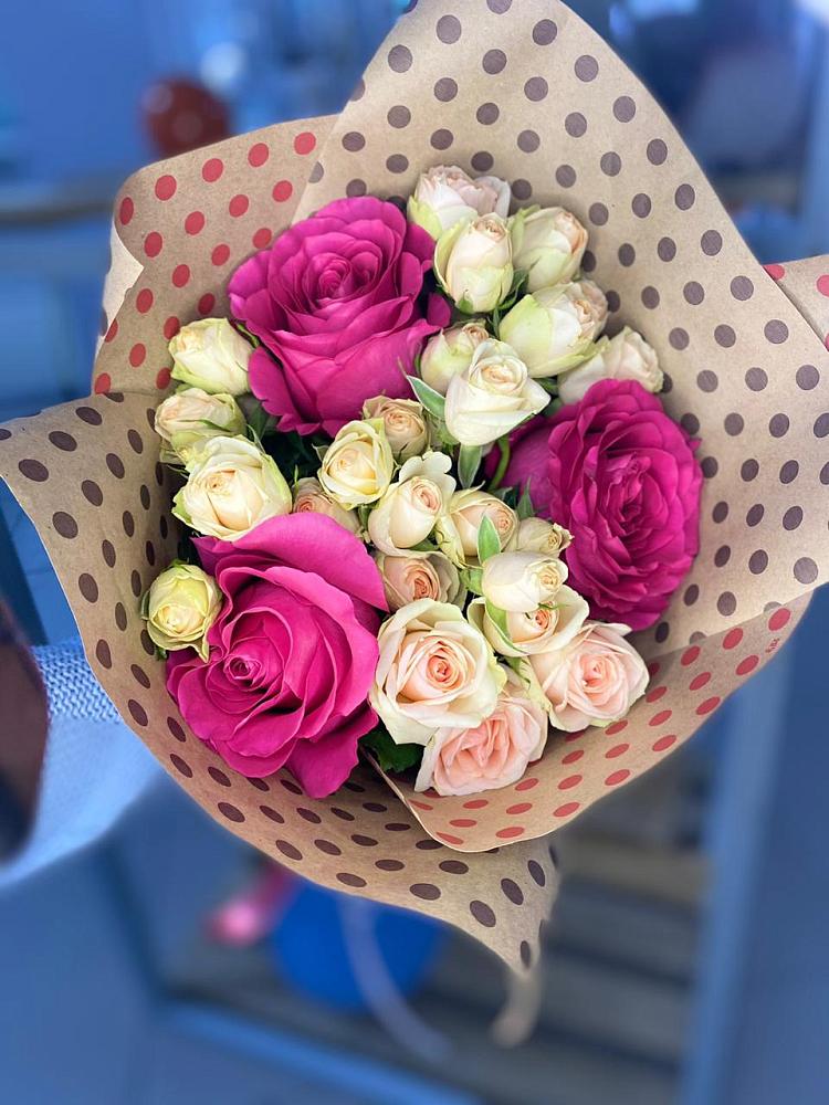 Букет цветов из: Розы в Озерах