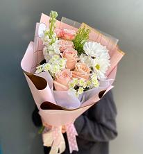 Букет цветов из:  Хризантемы и Розы в Озерах