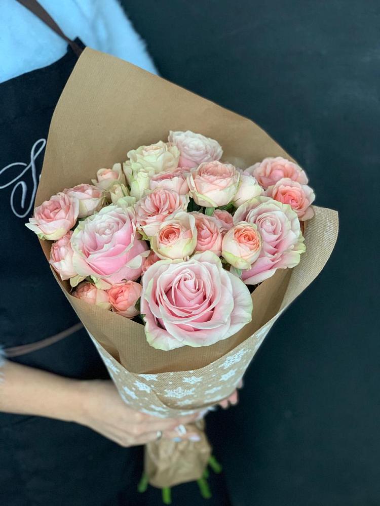 Букет цветов из: Хризантемы и Розы в Озерах