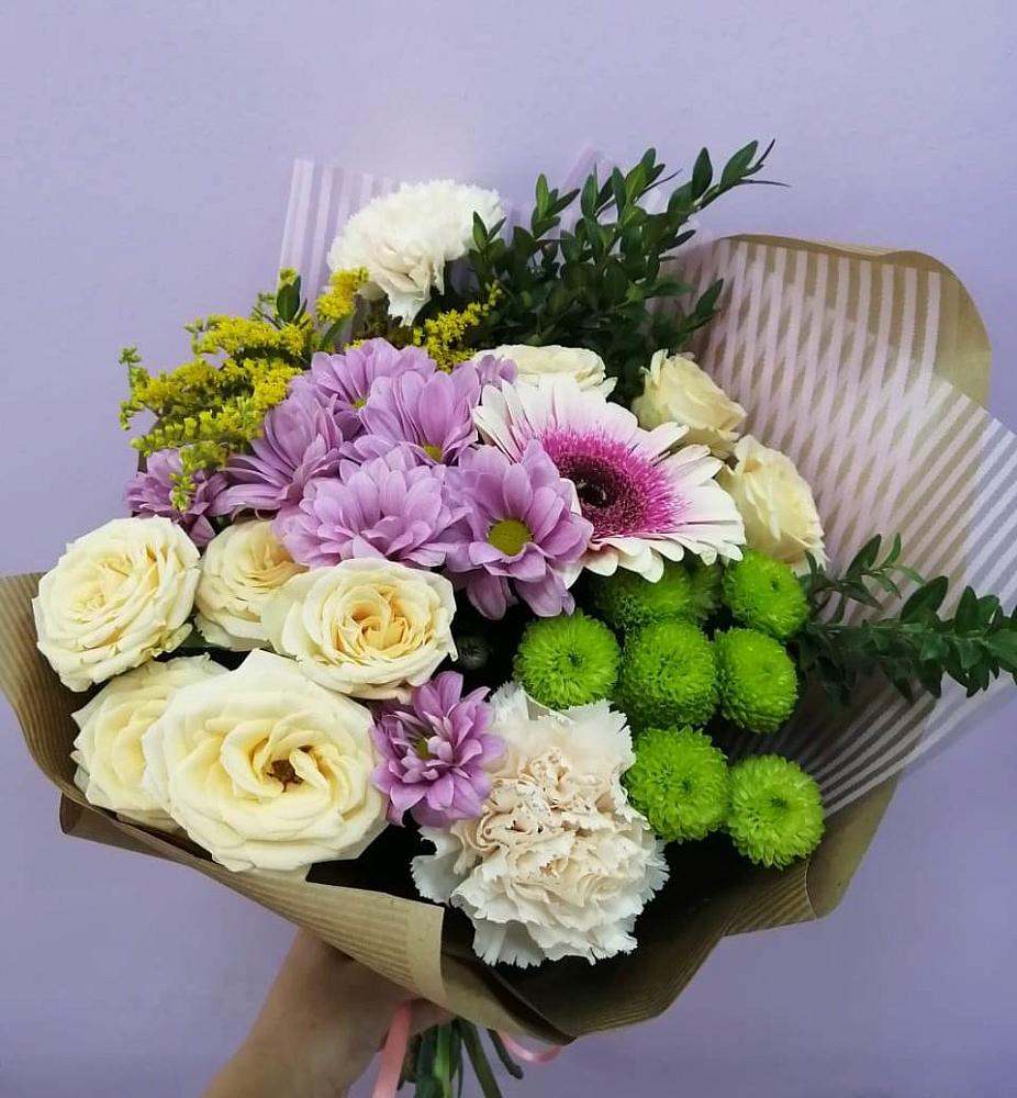 Букет цветов из: Хризантемы, Розы, Гвоздики и Герберы в Озерах