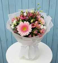 Букет цветов из:  Герберы, Альстромерии и Лизиантусы в Озерах