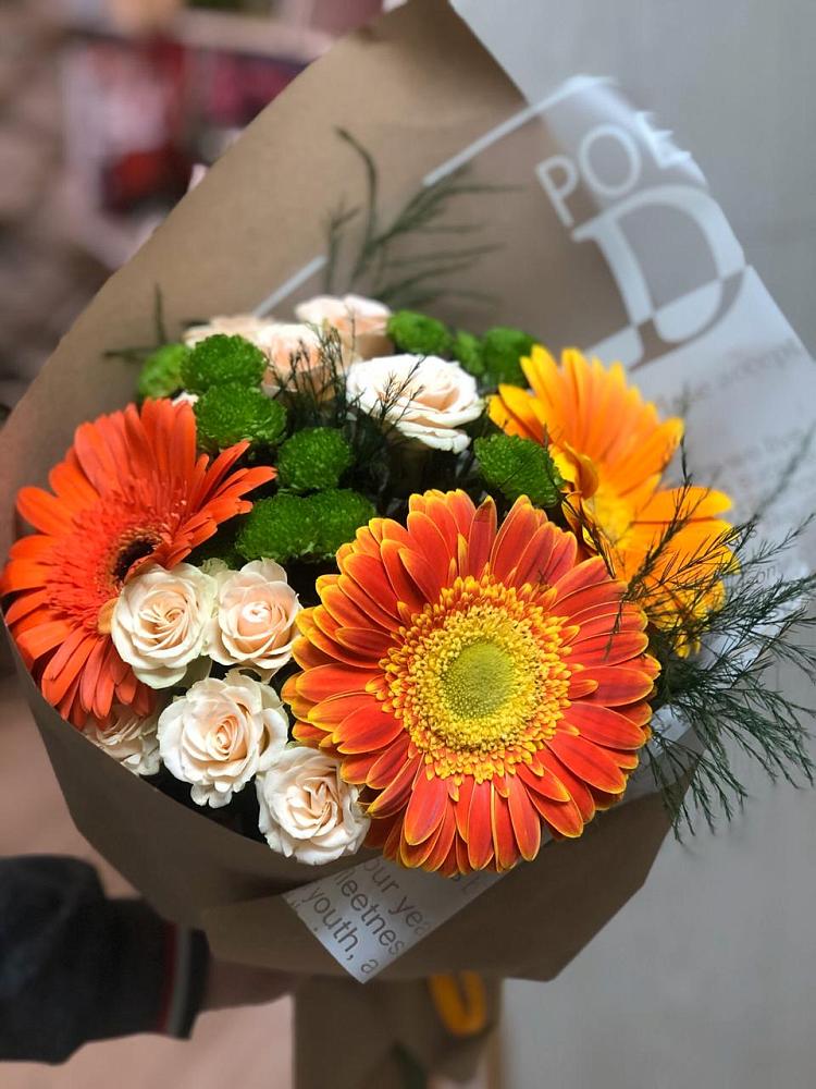 Букет цветов из: Герберы, Хризантемы и Розы в Озерах