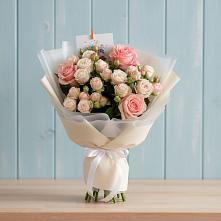 Букет цветов из:  Розы в Озерах