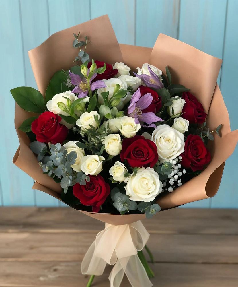 Букет цветов из: Розы и Альстромерии в Озерах