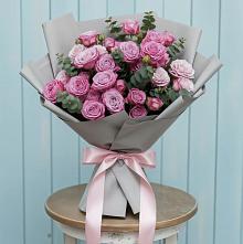 Букет цветов из:  Розы в Озерах
